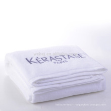 Serviettes de plage en gros de serviettes de bain de couleur de coton de couleur avec le logo
